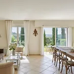 Будинок відпочинку Golf Residences