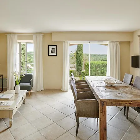 Golf Residences *