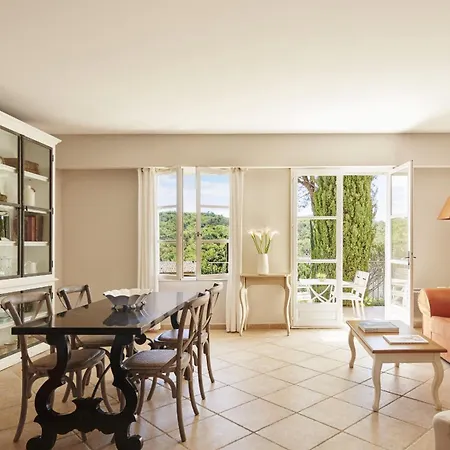 Golf Residences