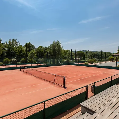 Golf Residences